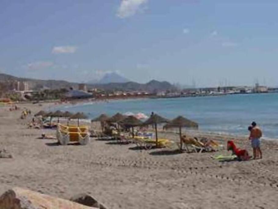 Beachside Apartment In The Centre Of El Campello Esterno foto