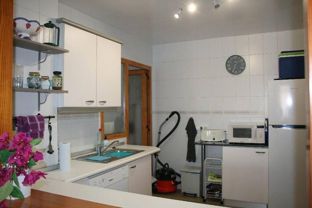 Beachside Apartment In The Centre Of El Campello Esterno foto